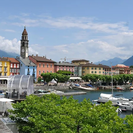 Borgo Corallo Lake-view Terrace In